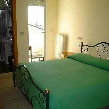 Ξενοδοχείο Esperia 2*