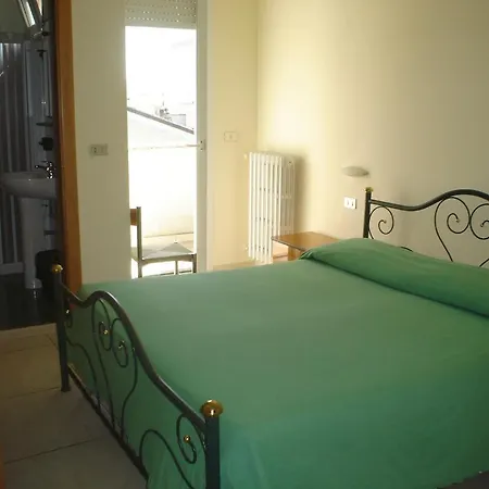 Esperia Ξενοδοχείο 2*